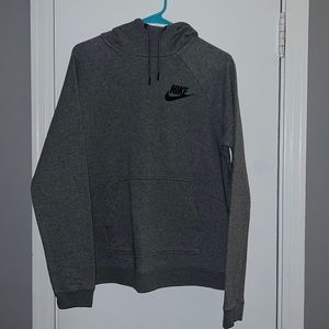 NWOT WOMENS NIKE FUNNEL HOODIE